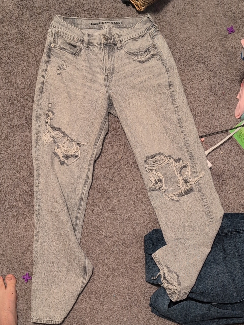 American Eagle Outfitters Light Gray Distressed Boyfriend Jeans